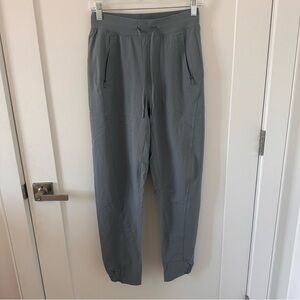 Lululemon license to train high rise pant